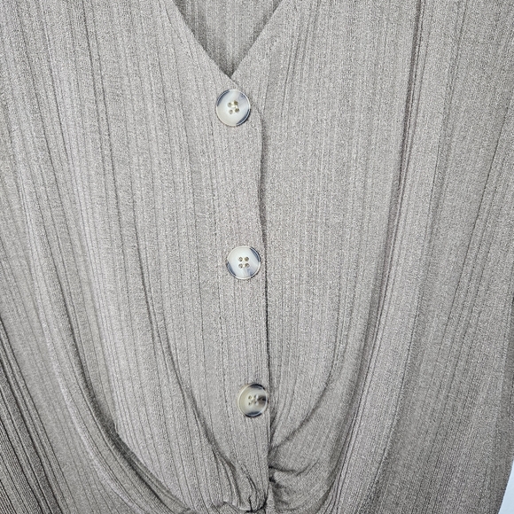 Emerette Brown Ribbed Twist Front Crop Top Sz L - Picture 4 of 5
